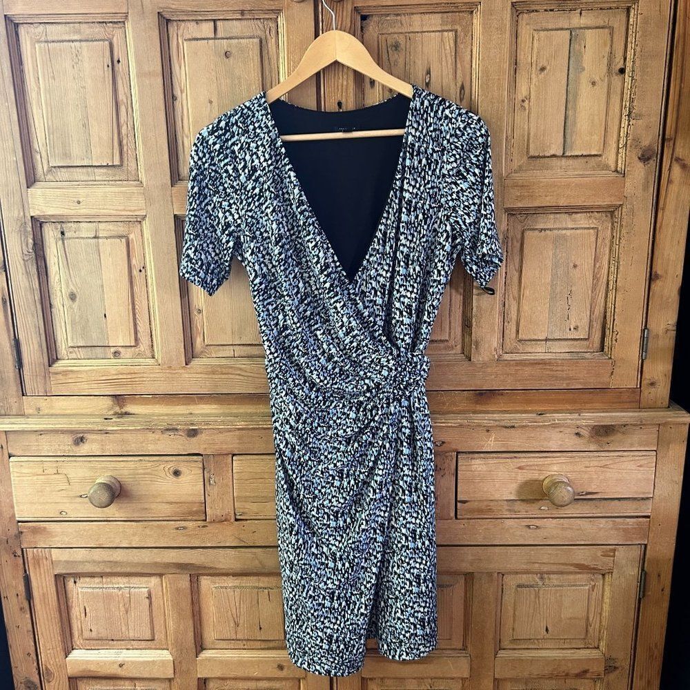 Ann Taylor Small Blue White V-Neck Wrap‎ Dress